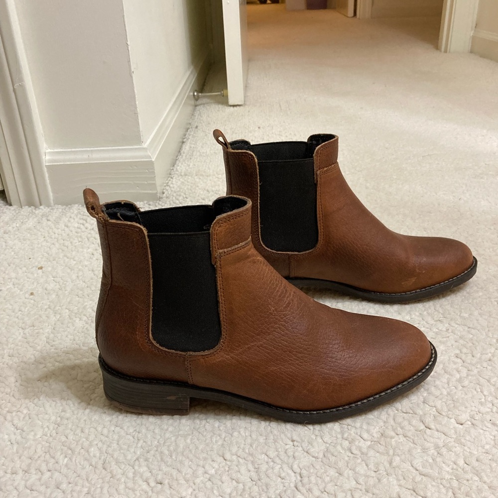 Chelsea boots